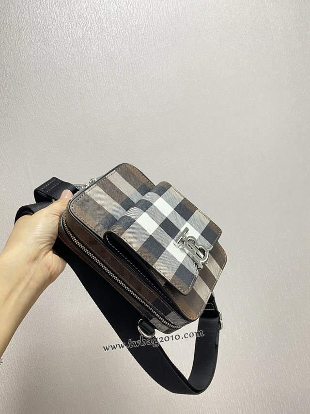 Burberry專門店新款男士斜背包 巴寶莉腰包當胸包斜跨包 yxb1109